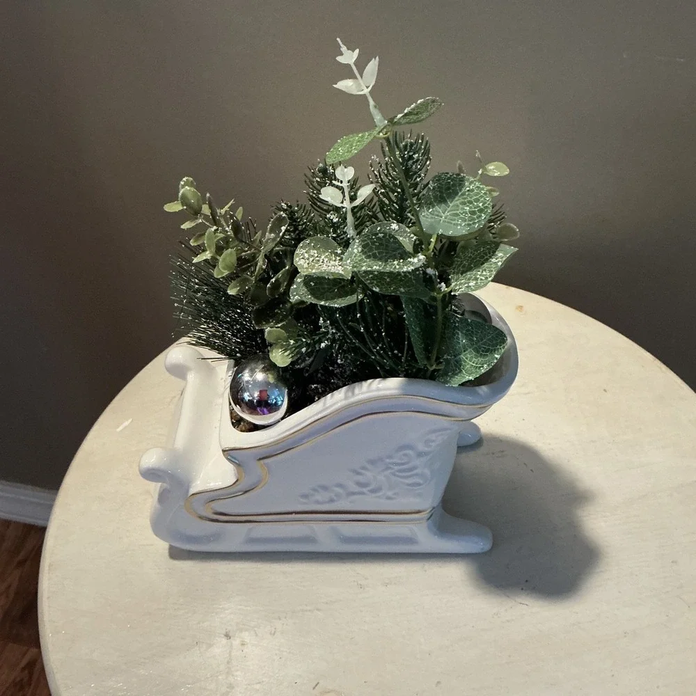 White Ceramic Sleigh Planter Christmas Decor‎ Gold Trim Frosted Greenery Fill